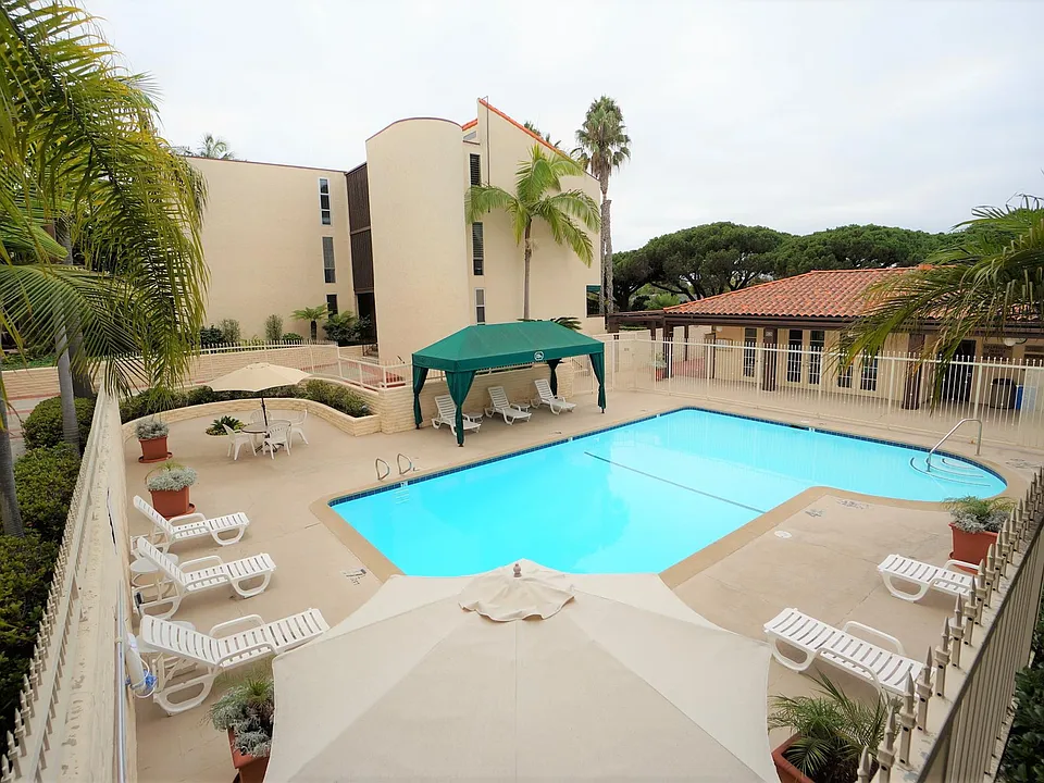 6455 La Jolla Blvd #148