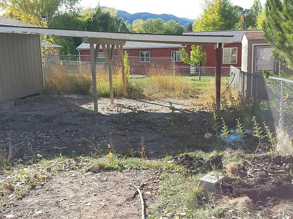 2nd image of 1925 Bluebird Dr