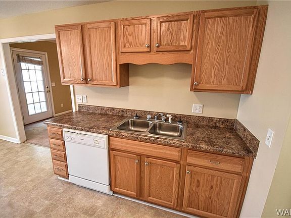 5th image of 4821 Allums Ave