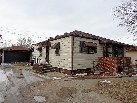 3rd image of 2024 N Huston Ave