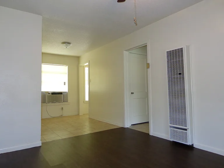 Colony Apartments — Photo 10