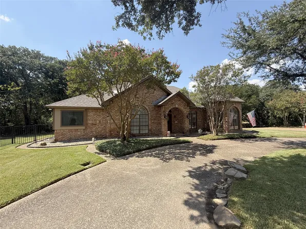 100 Kings Row Dr, Mansfield, TX 76063