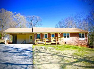 512 S Lovingood Ave, Walhalla, SC 29691