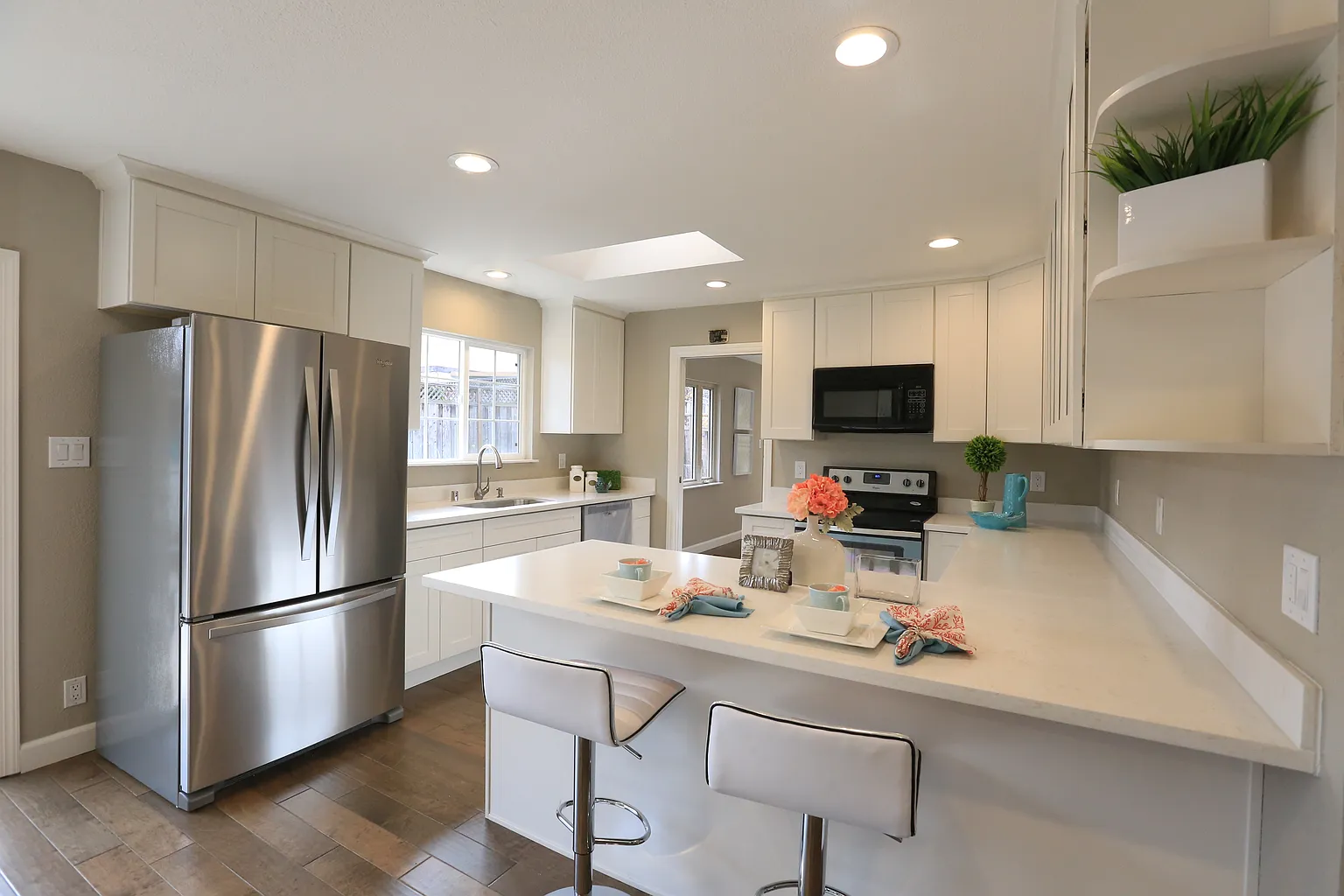 6444 Menlo Dr photo 1