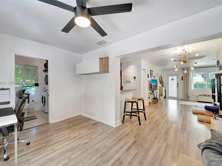 1790 NE 160th St — Photo 13