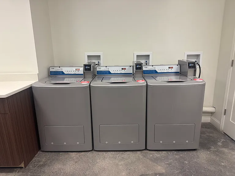 Tenants are provided with a laundry card for access to use int he laundry facilities on the ground floor r the building.
