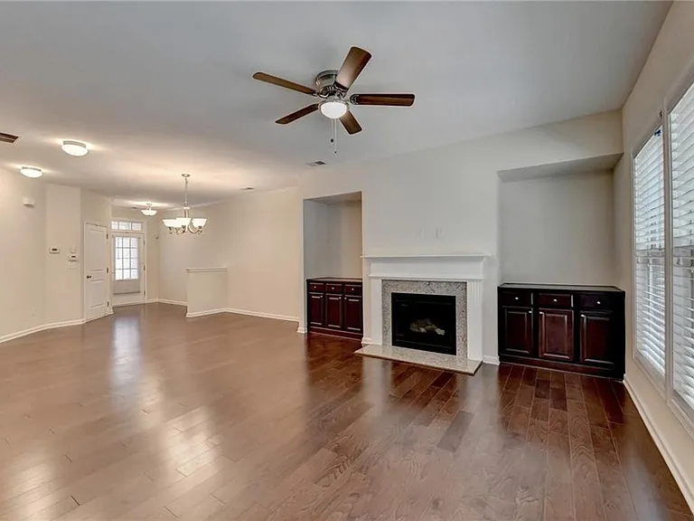 2152 Greencrest Cir — Photo 24