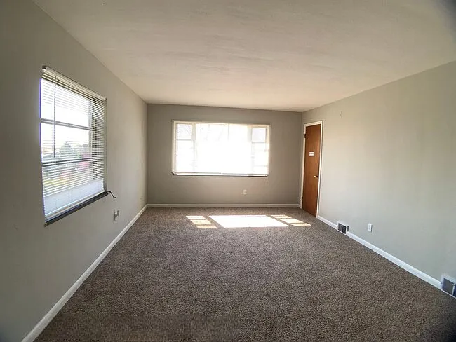 1 bed, 593 sqft, $800 — Photo 2
