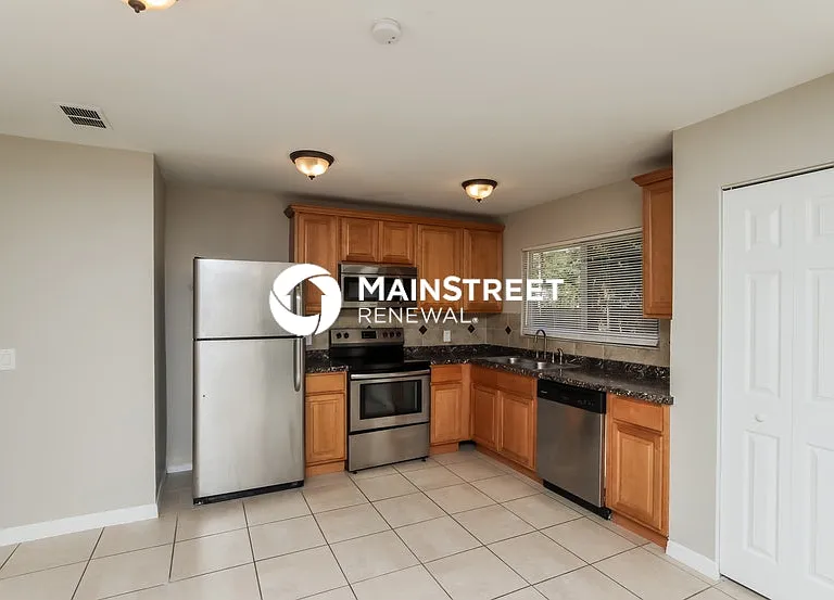 1391 Nolan St NE — Photo 5