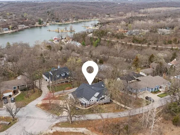 541 Lake Forest Dr, Bonner Springs, KS 66012
