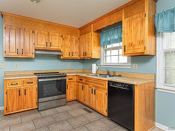 4th image of 4804 Croft Ct