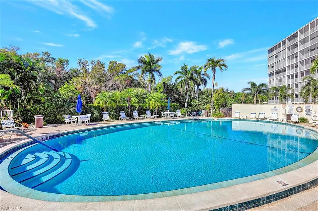 1 bed, 2.0 bath, 1147 sqft, $6,700 — Photo 3