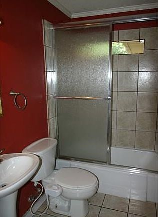 Guest/hall bathroom.