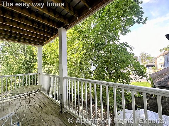 4th image of 97 Yorktown St #2