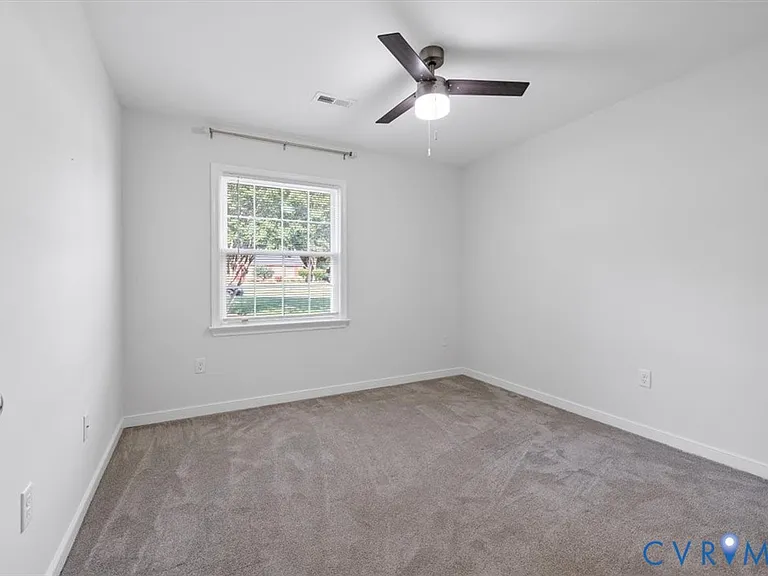 7905 Tamarind Dr — Photo 16
