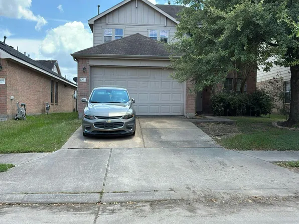1231 Hawks Nest Dr, Houston, TX 77067