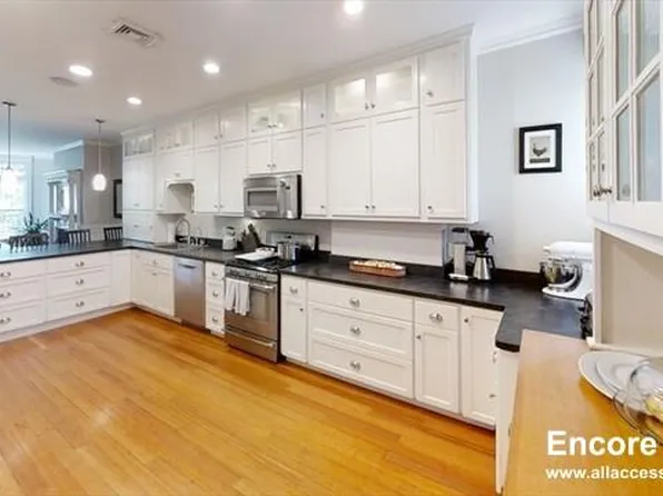 7-9 Strathmore Rd, Brookline, MA