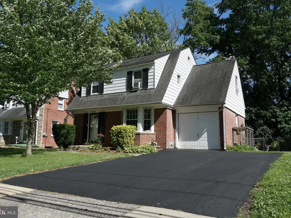 2420 Franklin Ave, Secane, PA 19018