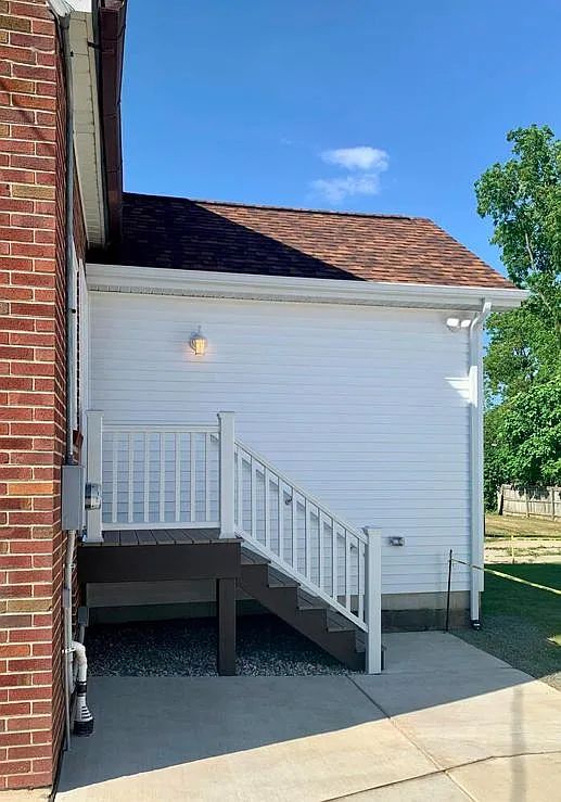 3 bed, $3,900 — Photo 3