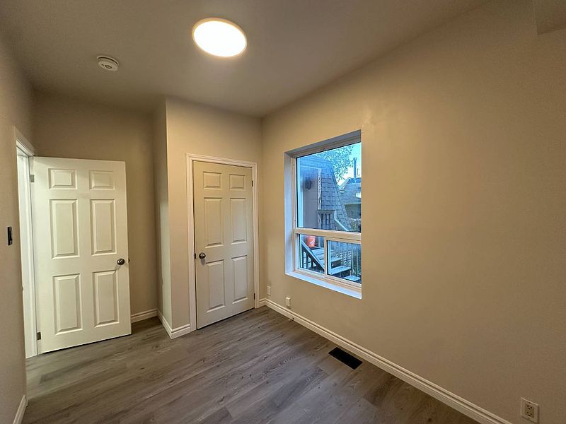 Peterborough Apartment for rent - 5 Bedrooms — photo 17