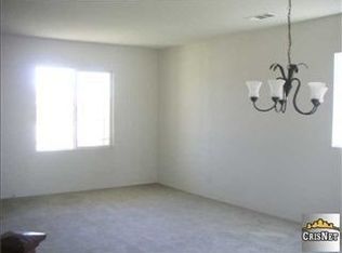 2853 Emerald Ln, Lancaster, CA 93535