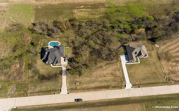 2nd image of 1730 Winding Creek Ln