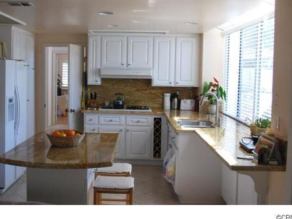 5th image of 40012 Ravenwood Dr