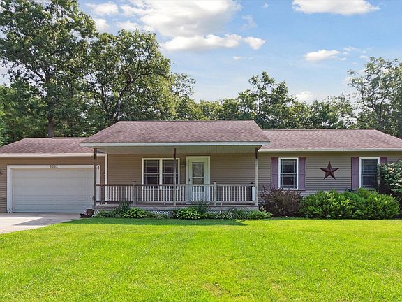 4th image of 6532 Black Hawk Ln