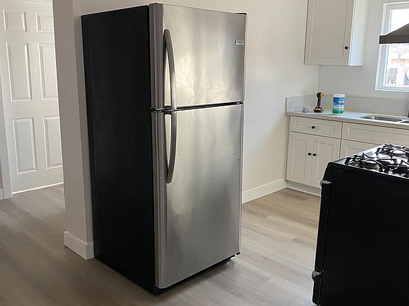 5th image of 1515 E 20th St APT 1