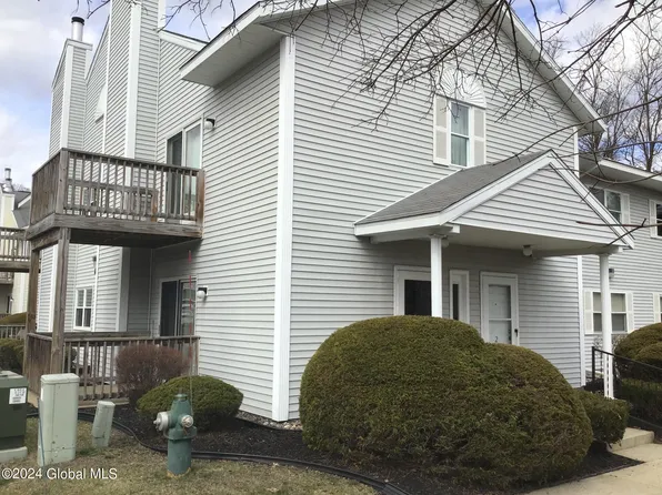 801 Greenwich Drive, Albany, NY 12203