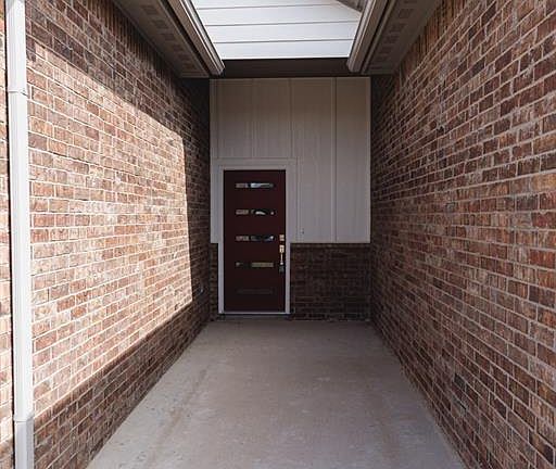 3rd image of 512 Remington Ave