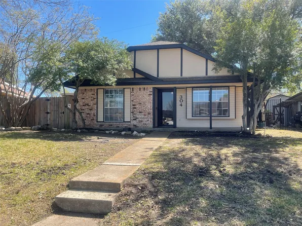 304 Crooked Ln, Mesquite, TX 75149