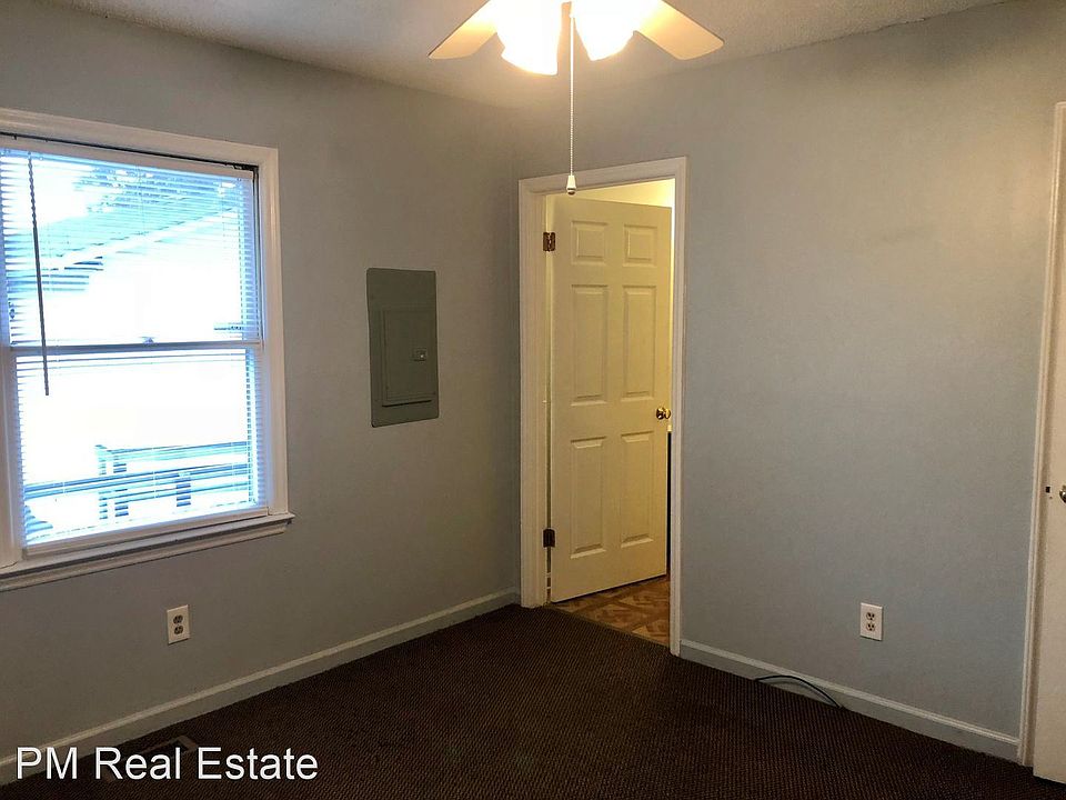 1st image of 615 Ross Ave