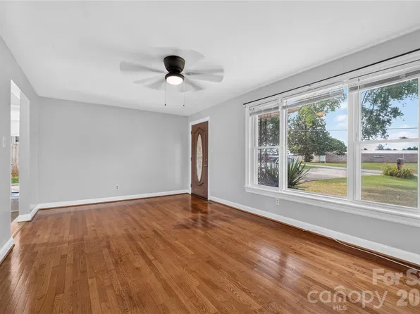 1717 Emmanuel Church Rd, Conover, NC 28613