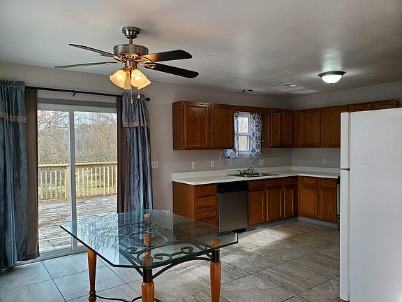 4th image of 206 Wold Ln