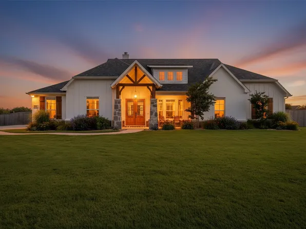 8221 David Ln, Midlothian, TX 76065