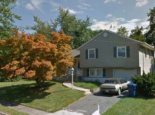 18 Phoebe Dr, Neptune, NJ 07753