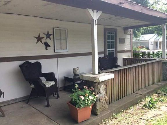 5th image of 185 Garfield Ave