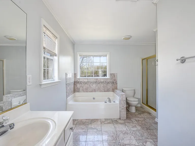 3908 Silver Chalice Dr — Photo 16
