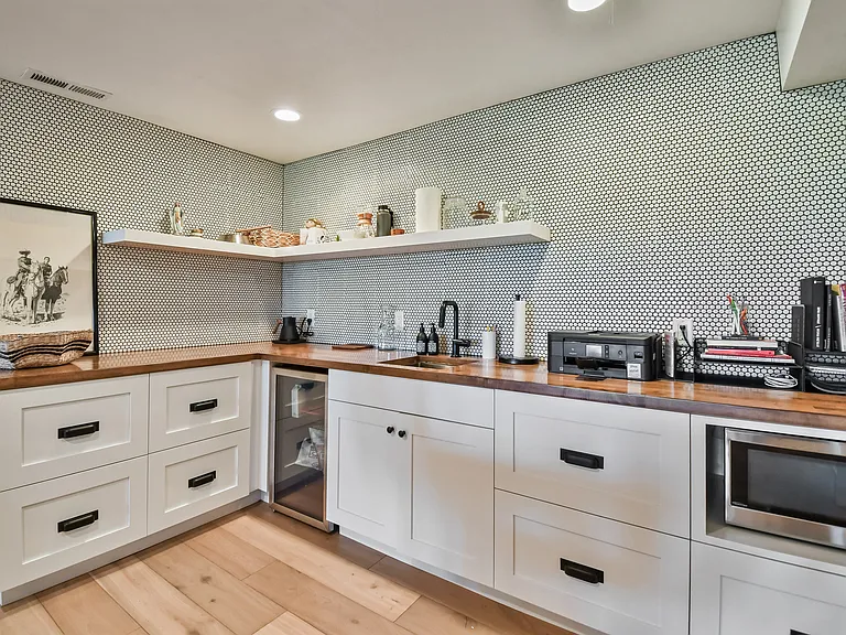Kitchenette