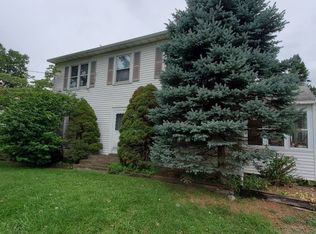 84 Old Little Britain Rd, Newburgh, NY 12550