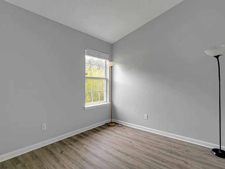 5182 Pin Oak Dr — Photo 18