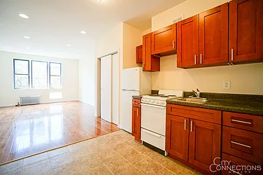 Rented by City Connections Realty
