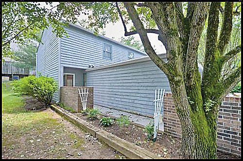 1st image of 425 Bramblewood Ln