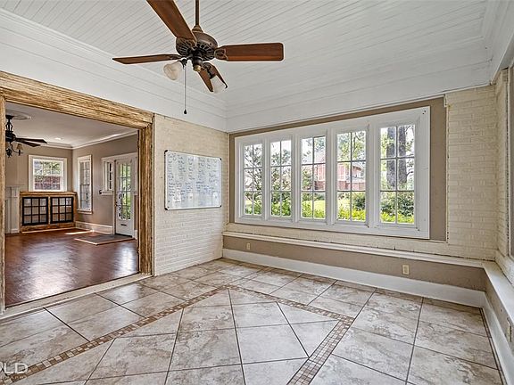 2nd image of 531 Forest Ave