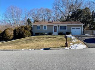 81 Nantucket Dr, Groton, CT 06355