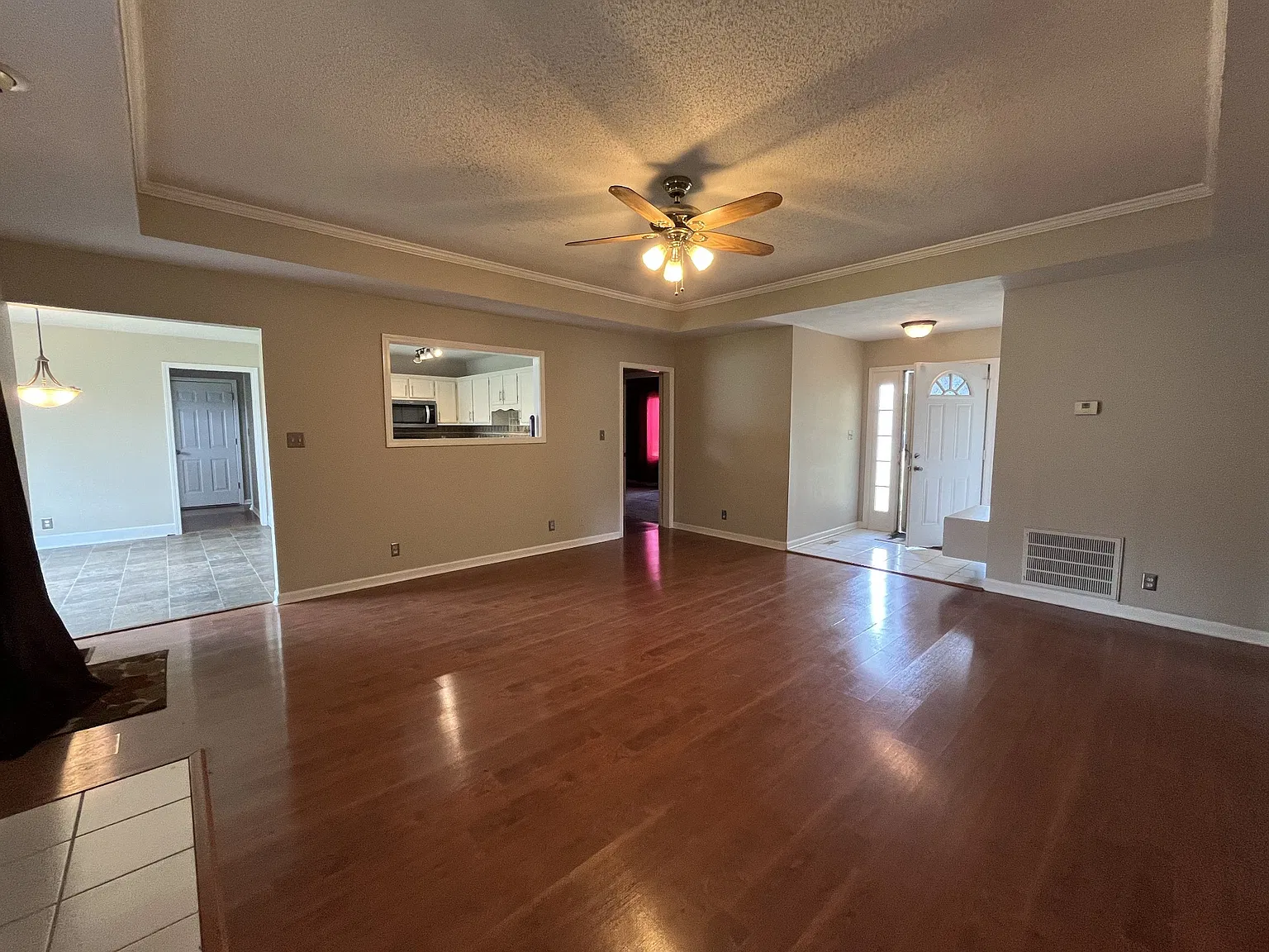 3 bed, 1579 sqft, $1,750 — Photo 4