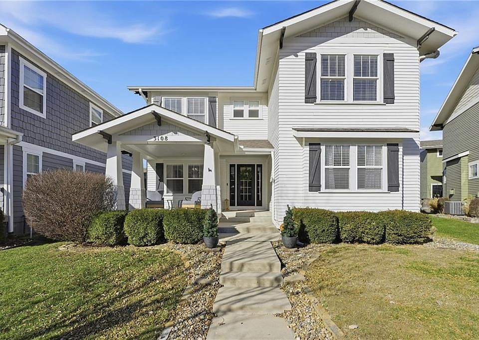 1st image of 3108 SW Pergola Park Dr