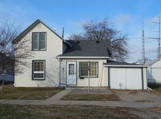 546 W 5th St, York, NE 68467