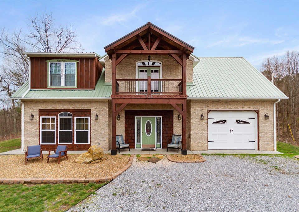 1st image of 136 Cherry Blossom Ln